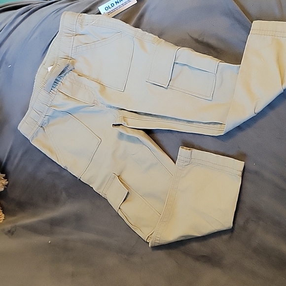 Old Navy Other - 🌻 4 for$15 🌻 NWT Old Navy 3t cargo khakis